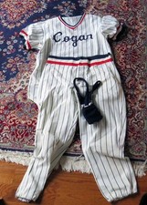 Maglia, pantaloni e calzini