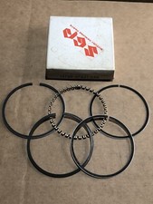 Suzuki GS550 1977-82 NOS Set