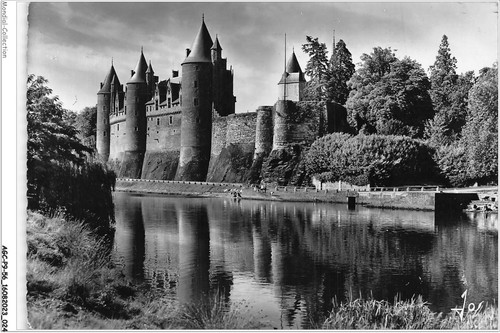 Agcp9 0718 chateau di - -,