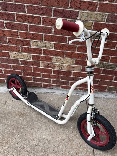 Scooter racing freestyle - scooter,