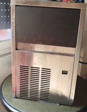 Macchina Del Ghiaccio