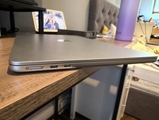 Apple MacBook Air 2025