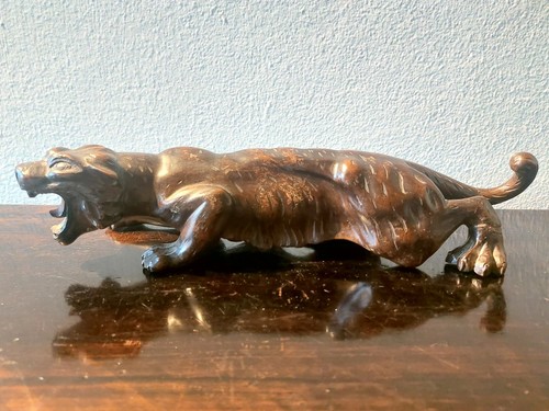 Scultura antica tigre - , in