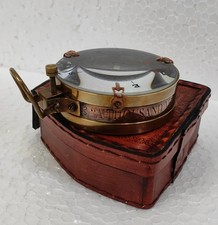 Antica bussola vintage ottone