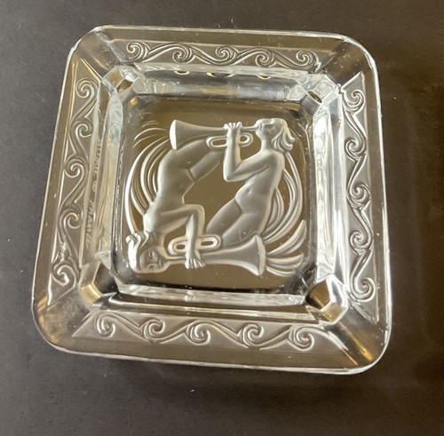 Lalique frosted trumpets dish - lalique,