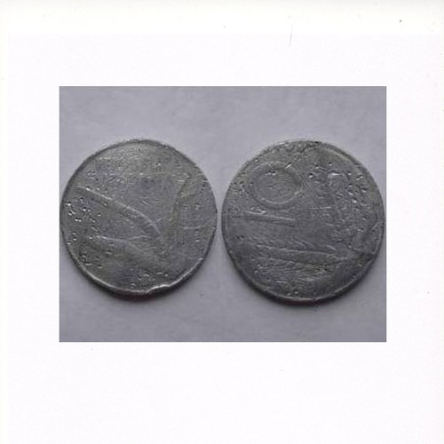 Falso epoca 10 lire anni - 10,