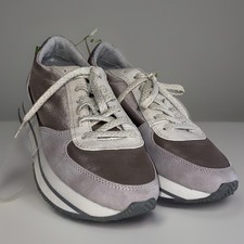 Meravigliose scarpe sneakers