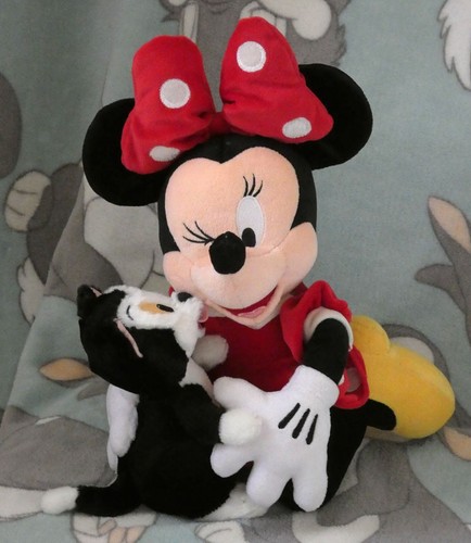 Peluche minnie figaro disney - e,
