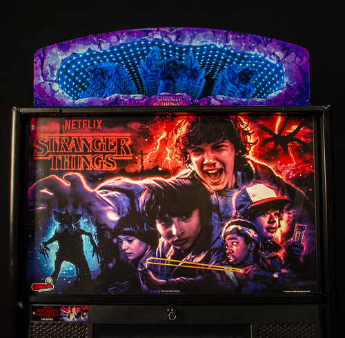 Stern pinball flipper - stern, stranger