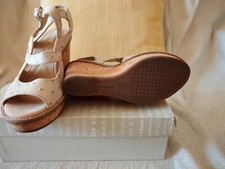 Sandalo alto in pelle rovesciata - Calzaturificio Geox