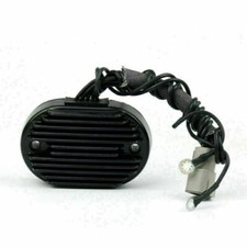 Regolatore raddrizzatore per