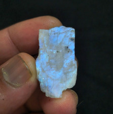 Pietra di luna arcobaleno 100%