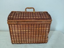 Cesta da picnic in vimini con servizio completo – vintage, elegante e funzionale