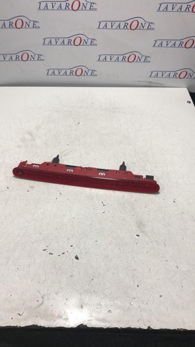 Terzo stop per peugeot - per, 3008