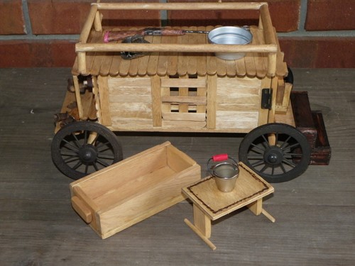 Carro in legno - 10, 3/4"