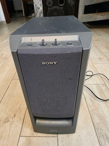 Subwoofer amplificato attivo