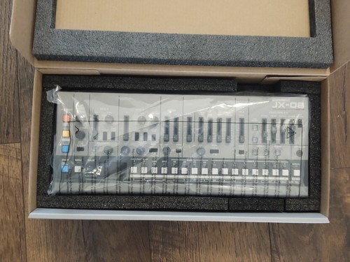Roland sintetizzatore - jx-08,