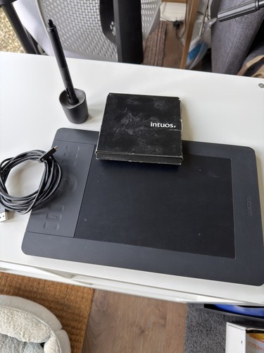 Wacom intuos touch tablet - 5,