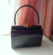 Borsa a mano pochette firmata