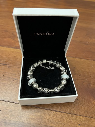 Bracciale pandora con charms - con,