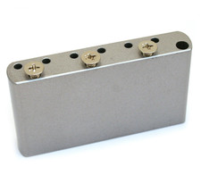 Blocco tremolo in acciaio