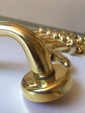 MANIGLIA COLOMBO ROBOT CD41 Oroplus CON ROSETTA E BOCCHETTA PER PORTA Battente