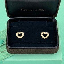 Orecchini a cuore aperto in
