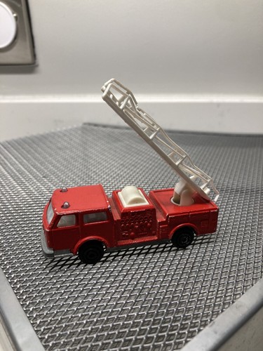 Veicolo emergenza rosso - emergenza,