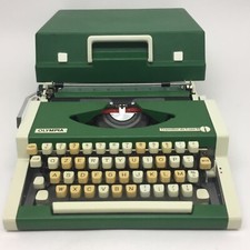 VINTAGE RARA VERDE MACCHINA DA SCRIVERE OLIMPIA TRAVELLER DE LUXE S TOP olivetti