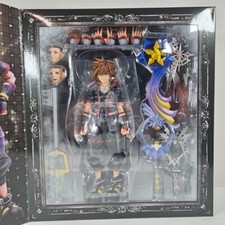 Square enix kingdom hearts iii - hearts,