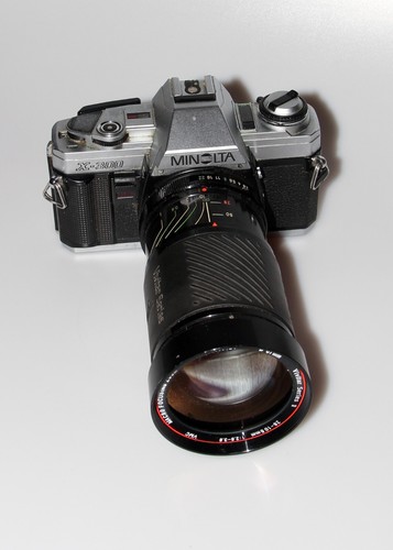 Minolta 300 con obiettivo - minolta,