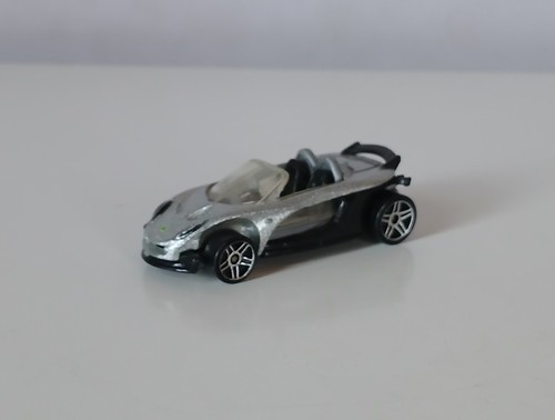 Hot wheel lotus - hot,