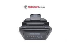 Regolatore di tensione