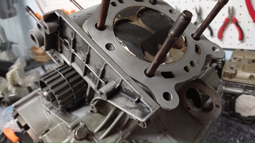 Cylinders pistons cilindri - pistons,