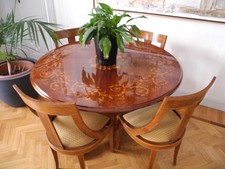 Tavolo intarsiato sorrentino, diam.125, 6 sedie ritappezzate, in perfetto stato