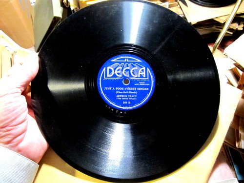 1934 radio show street singer - radio,