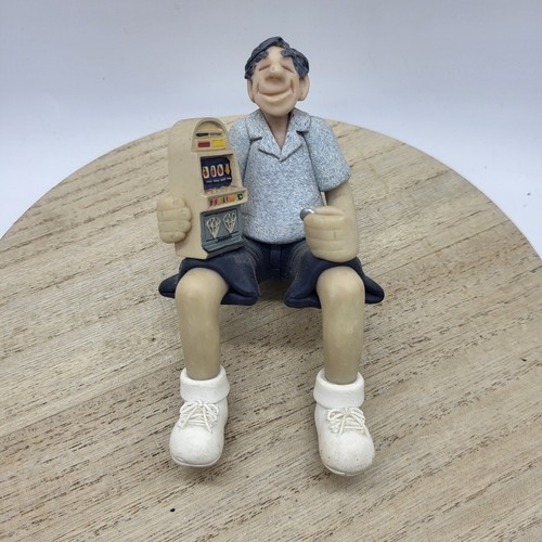 Manning shelf sitter - manning,