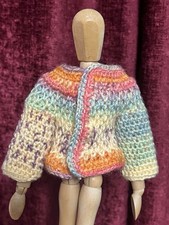 Carino cardigan fatto a mano