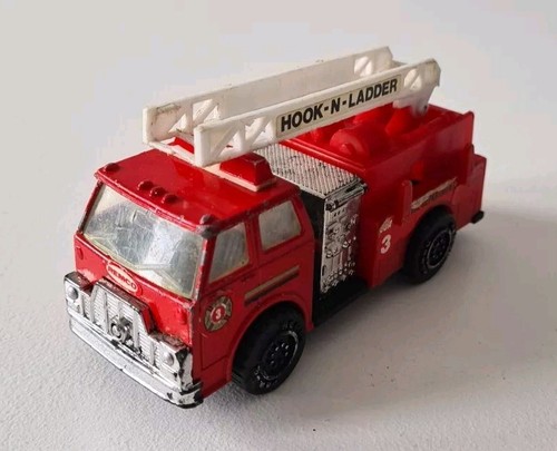 Remco tuff ones fire engine - ones,