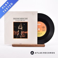 Freddie Mercury - Living On My
