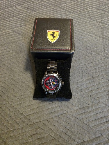 Montre homme quartz - à,