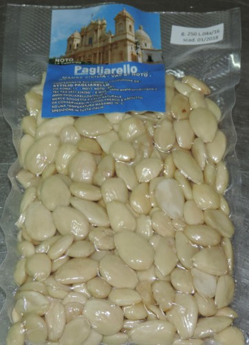 Mandorle pelate mandorla - mandorle,