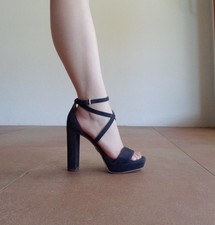 Sandali con tacco in pelle blu