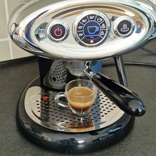 Illy Iperespresso X7.1 Macchina Espresso e Cappuccino - Usata - per Capsule