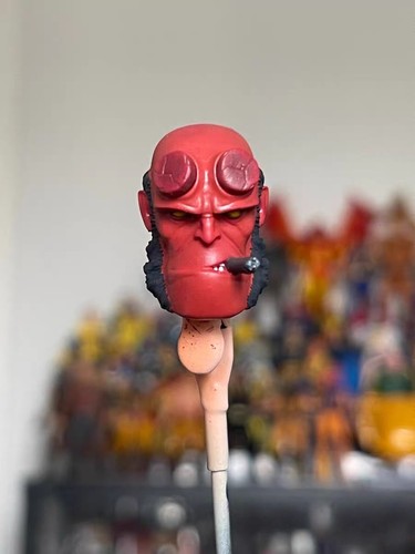 Modellino hellboy man head - modellino,