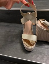 Zeppe d'oro. Usato In Buone Condizioni. N 36