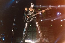 KISS GENE SIMMONS LIVE MILANO 1996 ALIVE