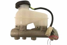 Pompa freno con serbatoio