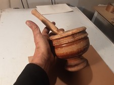 VECCHIO MORTAIO IN LEGNO