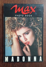 MAX PHOTO BOOK MADONNA 30 foto allegato al numero di  marzo 1990